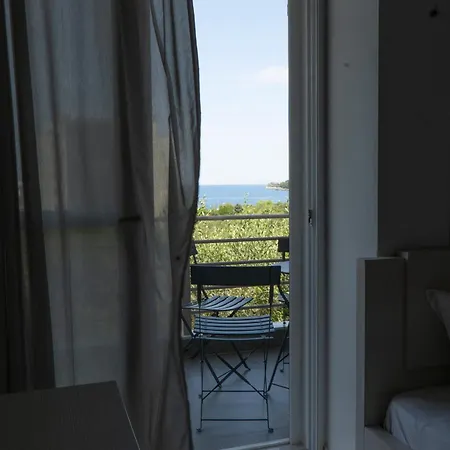 Koks' Casa de hóspedes Himare
