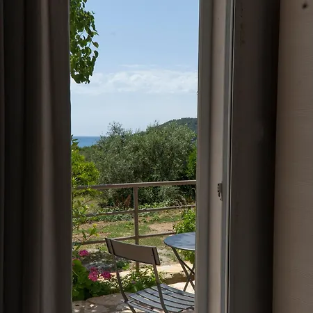 Koks' 3* Himare