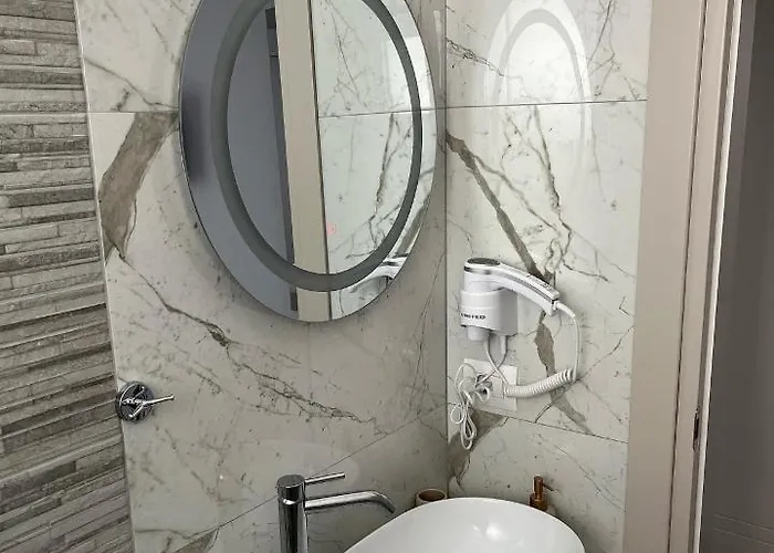 Koks' Guest house Himare